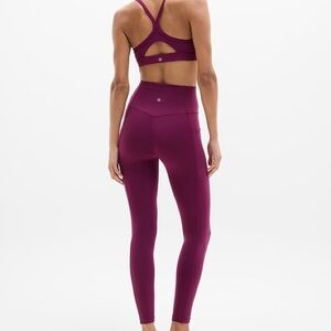🆕 NWT Athleta Saluation Stash Tight Legging Plum Activewear Athleisure Yoga $109